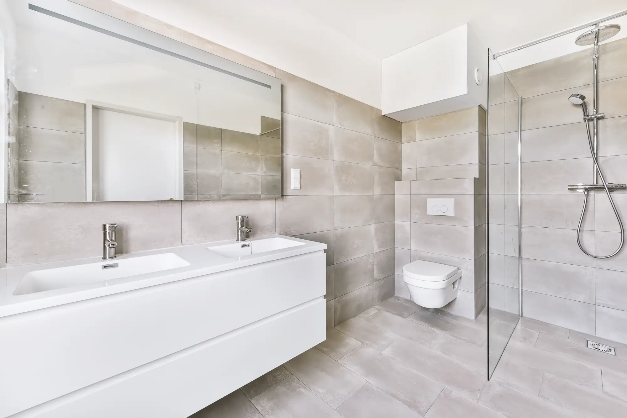 pose de salle de bain